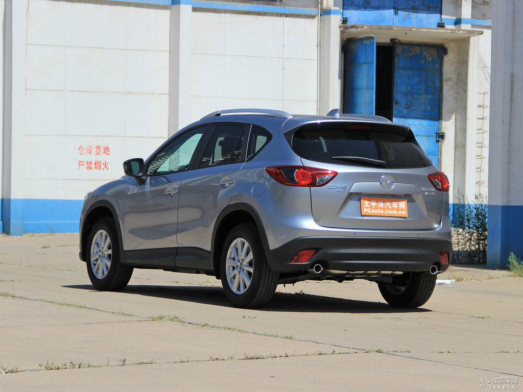 格調(diào)灰馬自達(dá)CX-5整車外觀外觀圖片