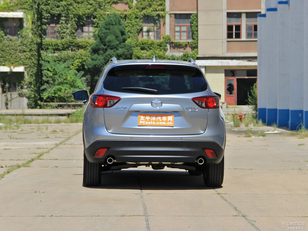 格調(diào)灰馬自達(dá)CX-5整車外觀外觀圖片