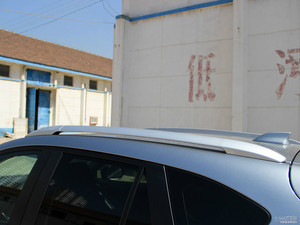 格調(diào)灰馬自達CX-5車身外觀圖片