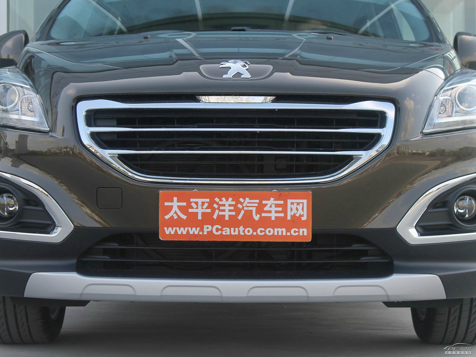 標(biāo)致3008外觀高清大圖