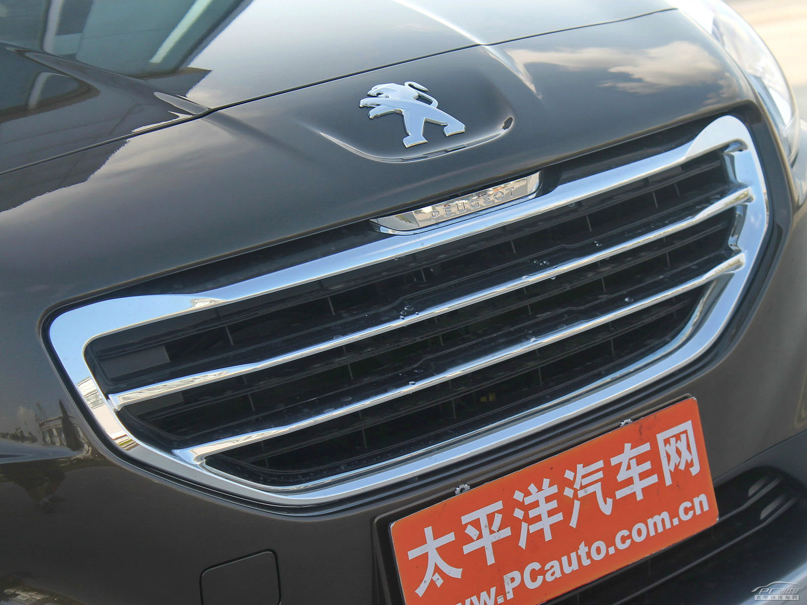 標(biāo)致3008外觀高清大圖