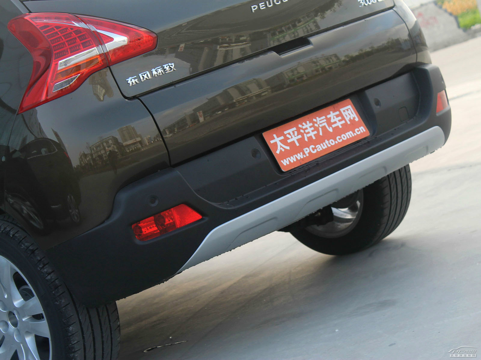 標(biāo)致3008外觀高清大圖