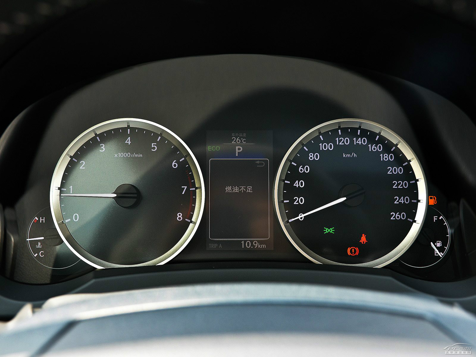 雷克薩斯IS內(nèi)飾高清大圖