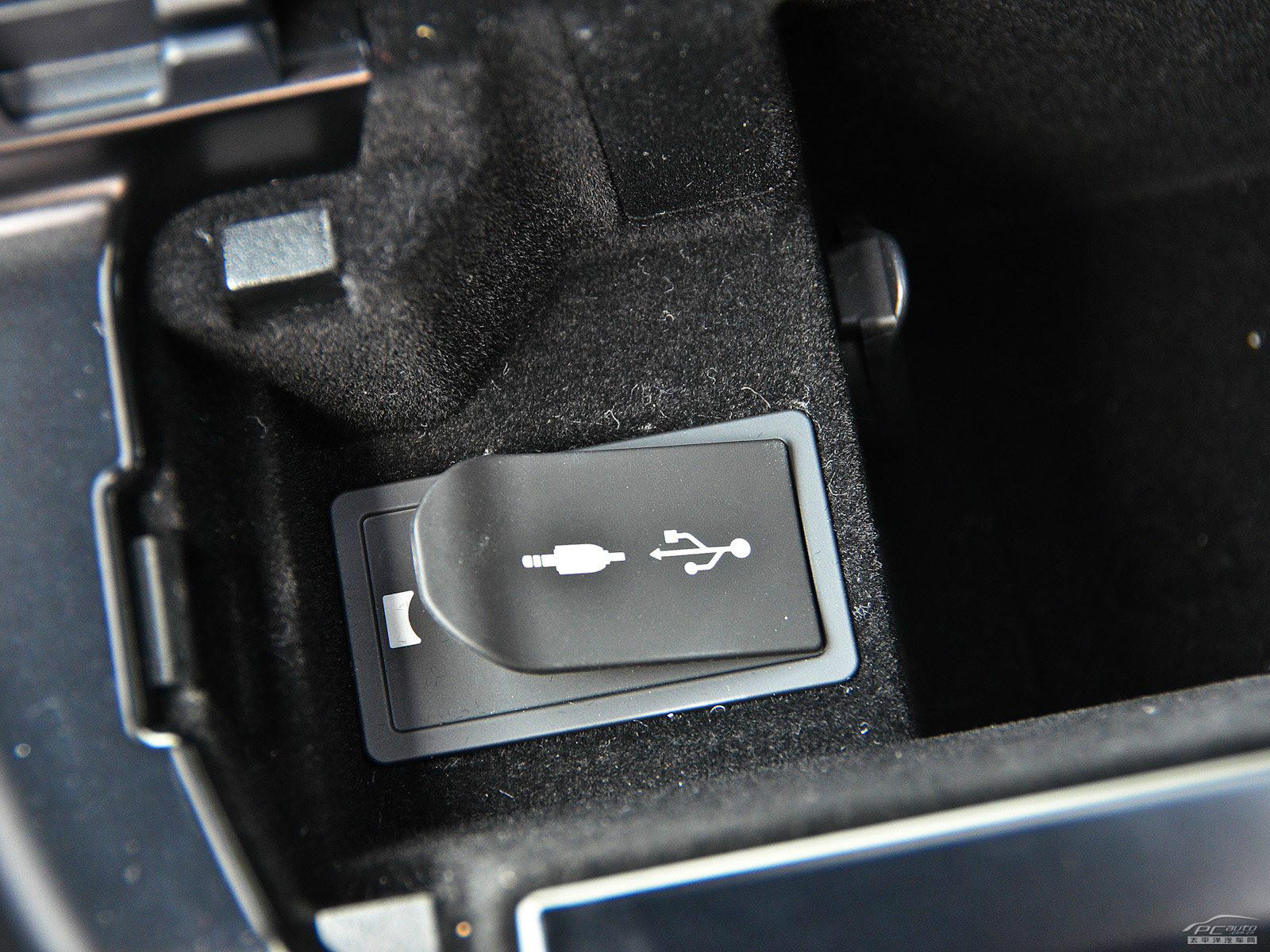 雷克薩斯IS內(nèi)飾高清大圖