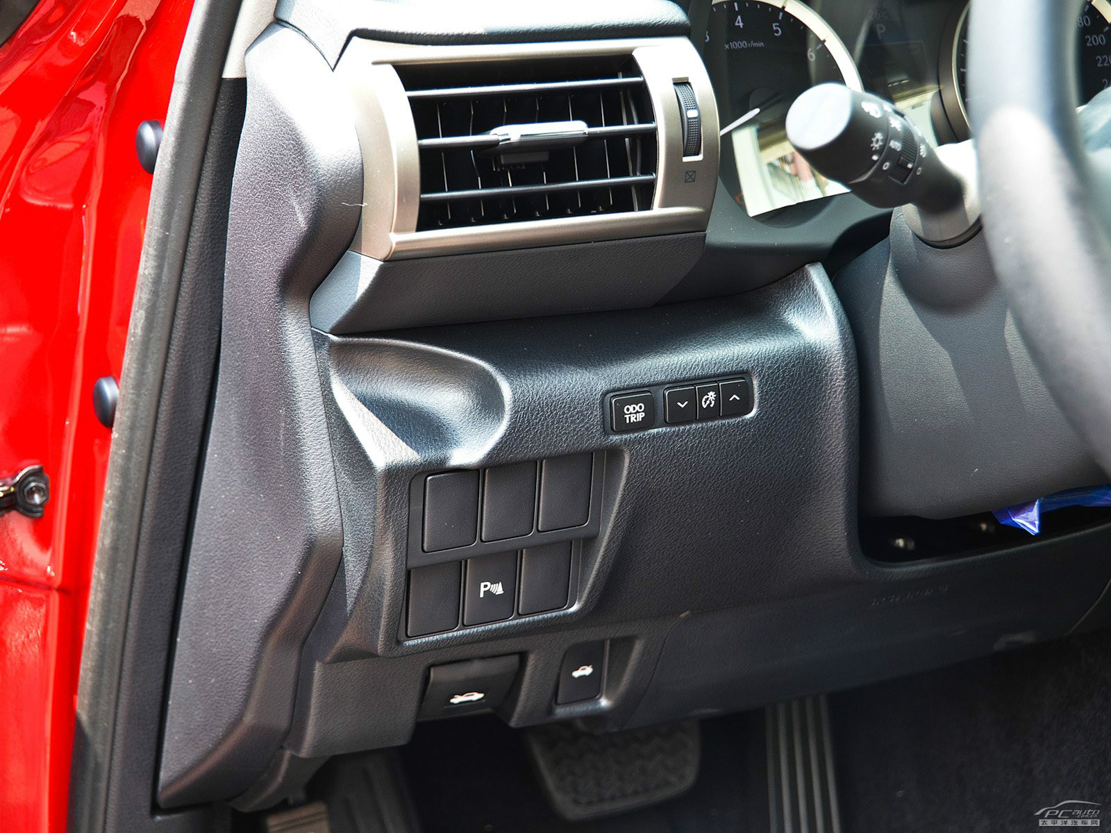 雷克薩斯IS內(nèi)飾高清大圖