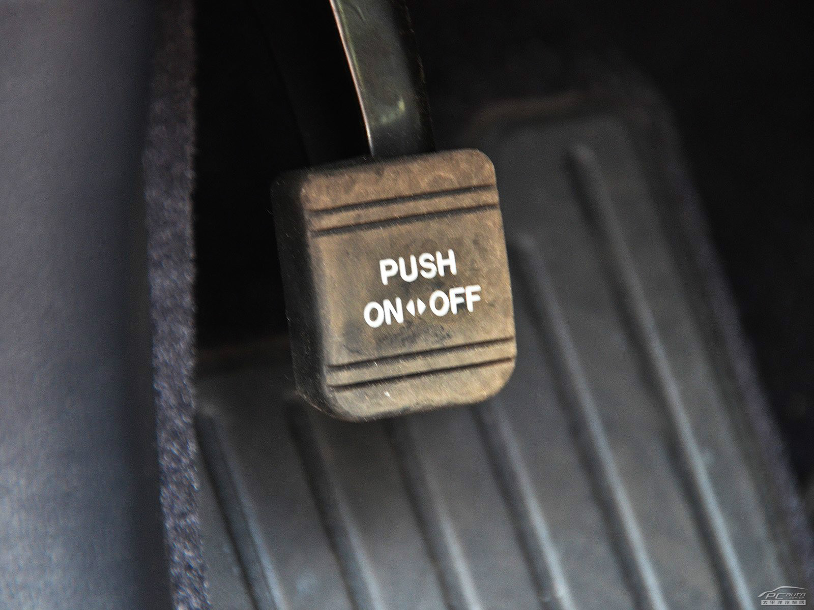 雷克薩斯IS內(nèi)飾高清大圖