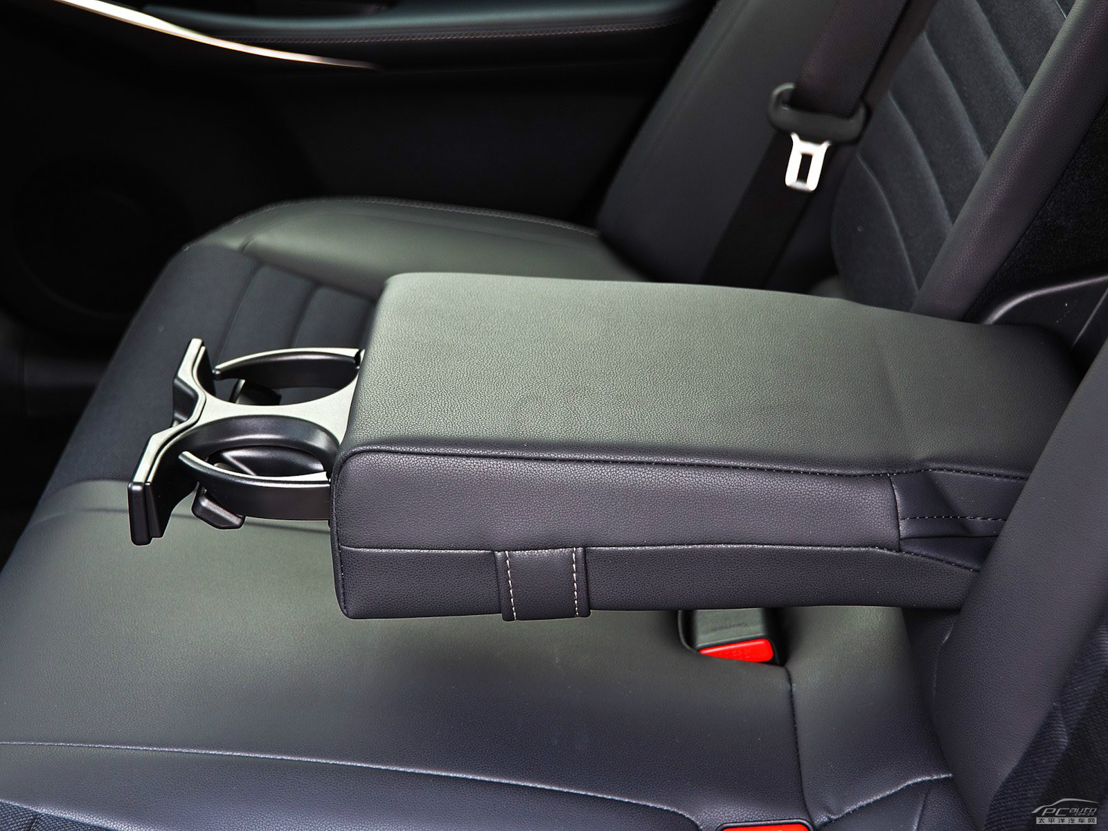 雷克薩斯IS內(nèi)飾高清大圖