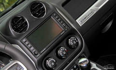 Ұ Ȝy(c)ԇJeepָ2.4L 6AT