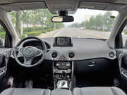 2013款 2.5L 四驅(qū)豪華導(dǎo)航版 2013款 2.5L 四驅(qū)豪華導(dǎo)航版