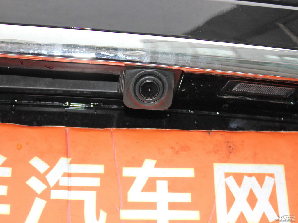 經(jīng)典黑哈弗H6車尾外觀圖片