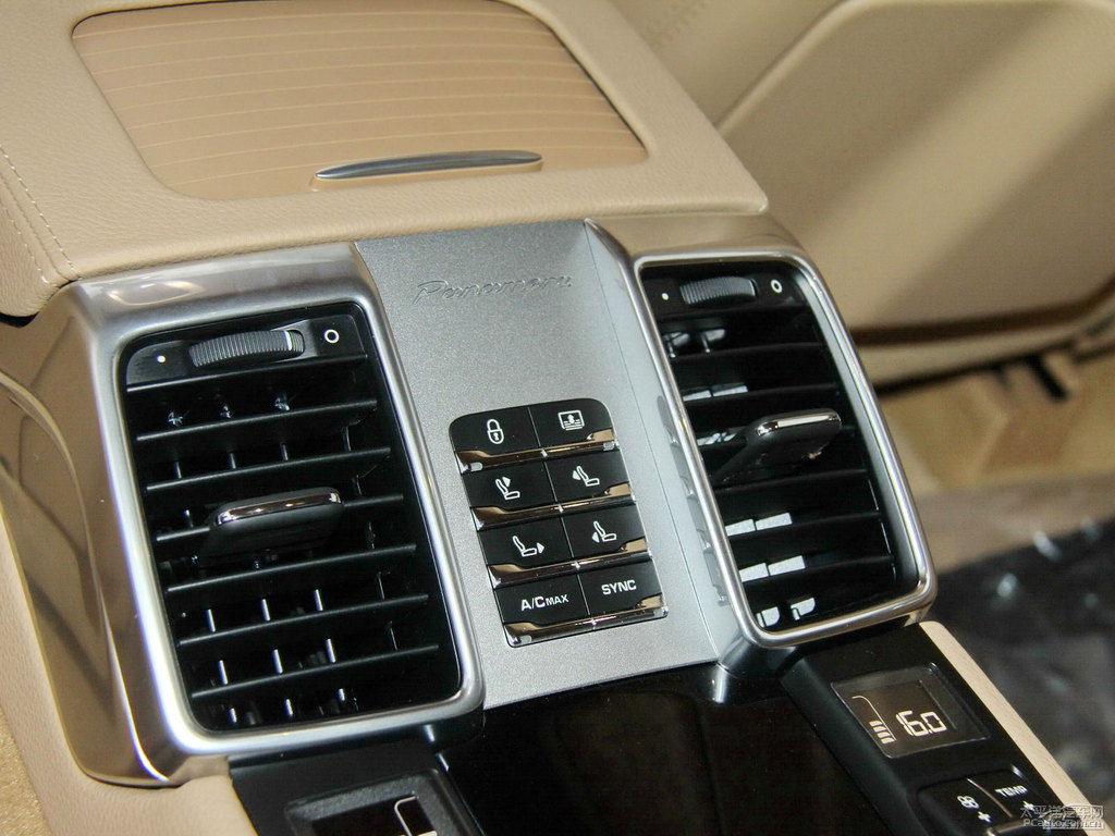 ̼ɫPanamera΃(ni)DƬ