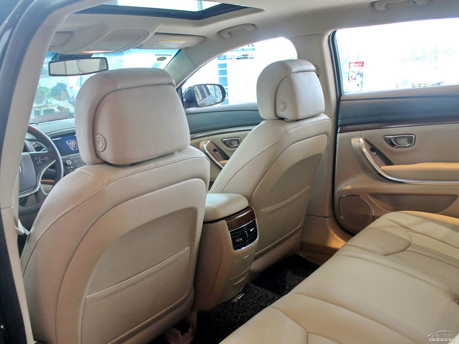 榮威950空間高清大圖