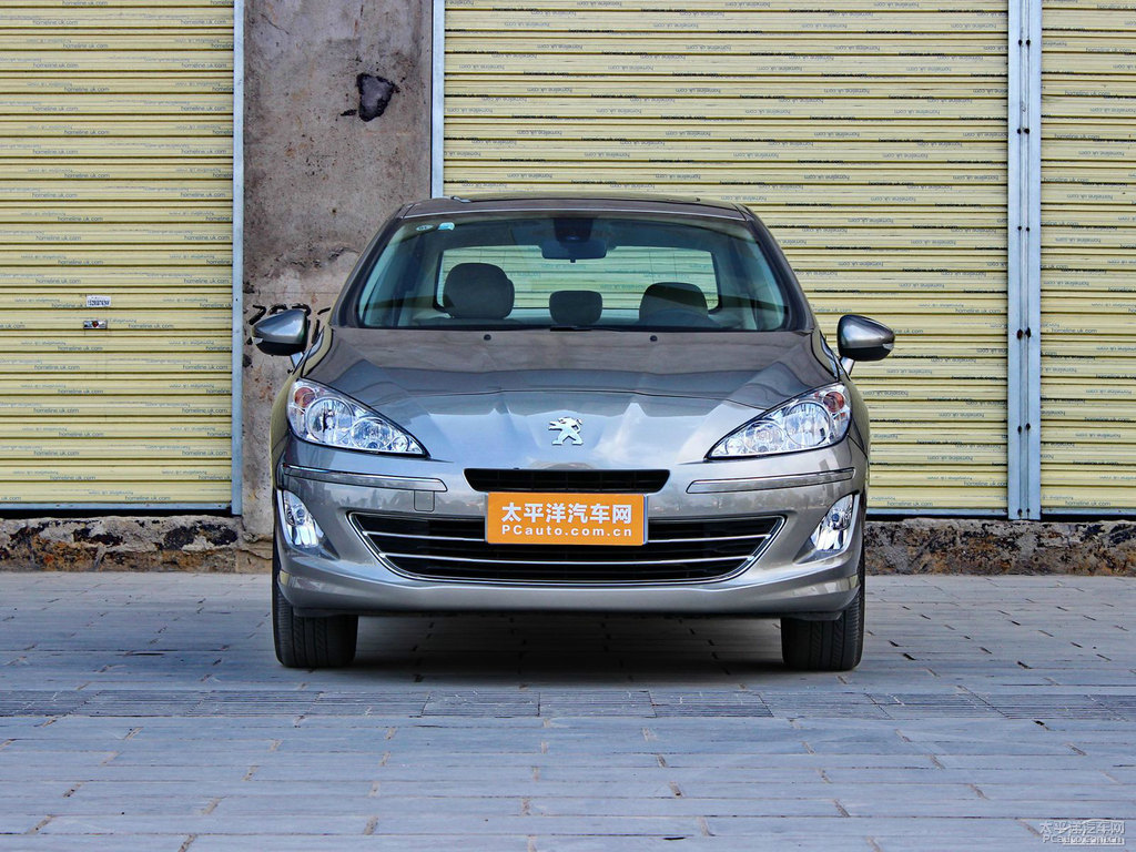 皓月灰標(biāo)致408整車外觀外觀圖片