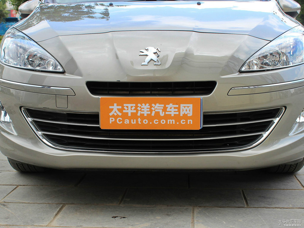 皓月灰標致408車頭外觀圖片