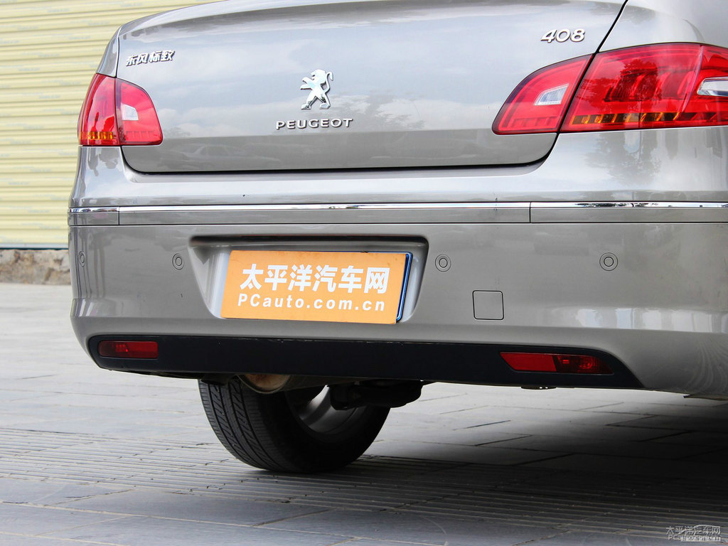 皓月灰標(biāo)致408車尾外觀圖片