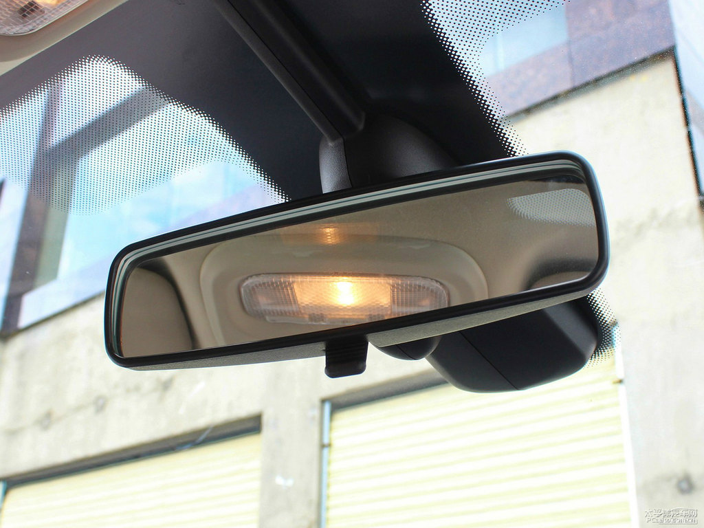皓月灰標致408車廂內(nèi)飾圖片