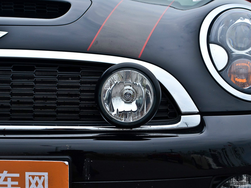 ҹMINI JCW CLUBMAN܇^^DƬ