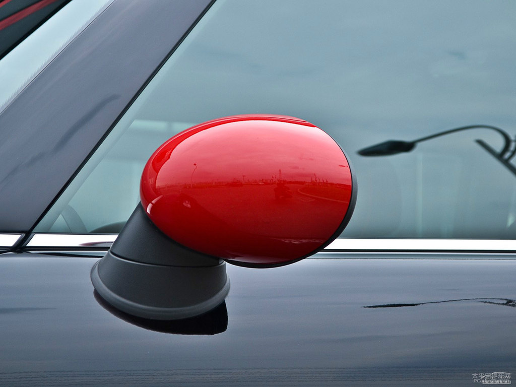 ҹMINI JCW CLUBMAN܇^DƬ