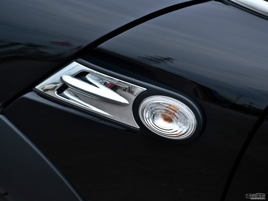 ҹMINI JCW CLUBMAN܇^DƬ