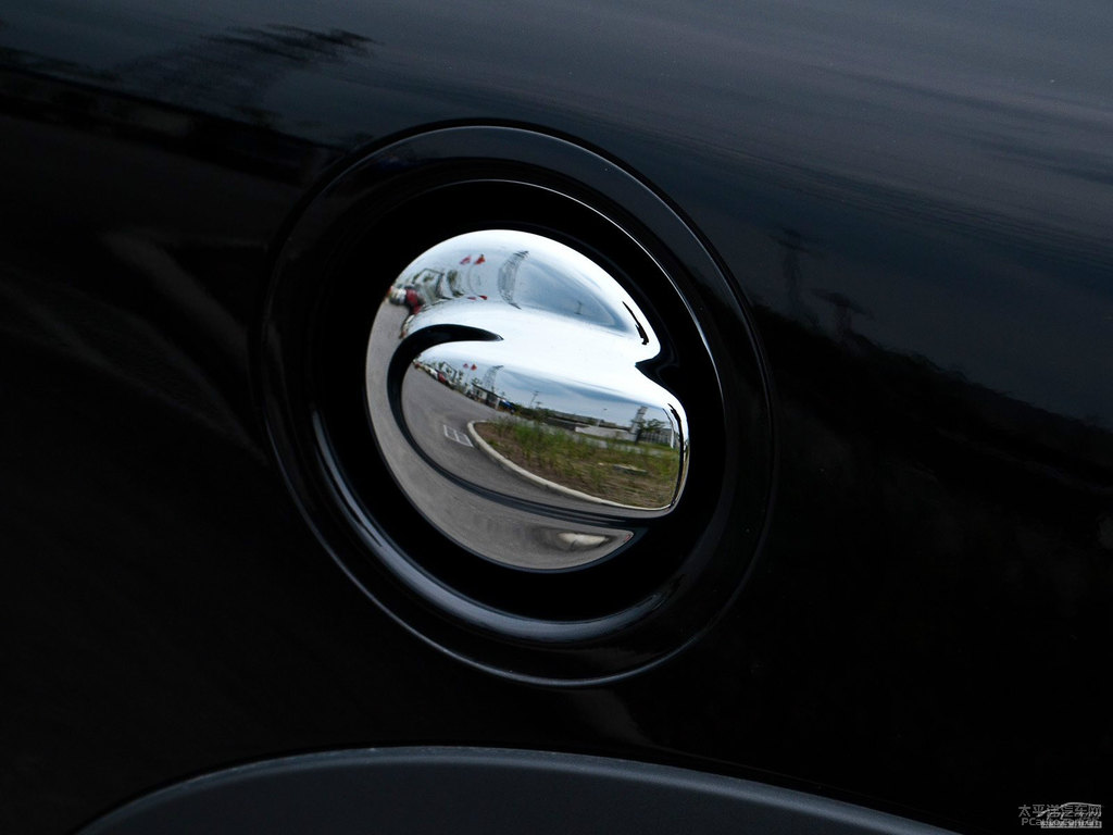 ҹMINI JCW CLUBMAN܇^DƬ