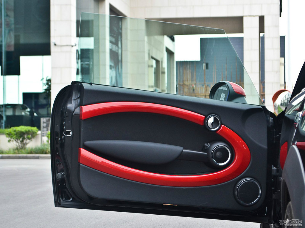 ҹMINI JCW CLUBMAN܇(ni)DƬ