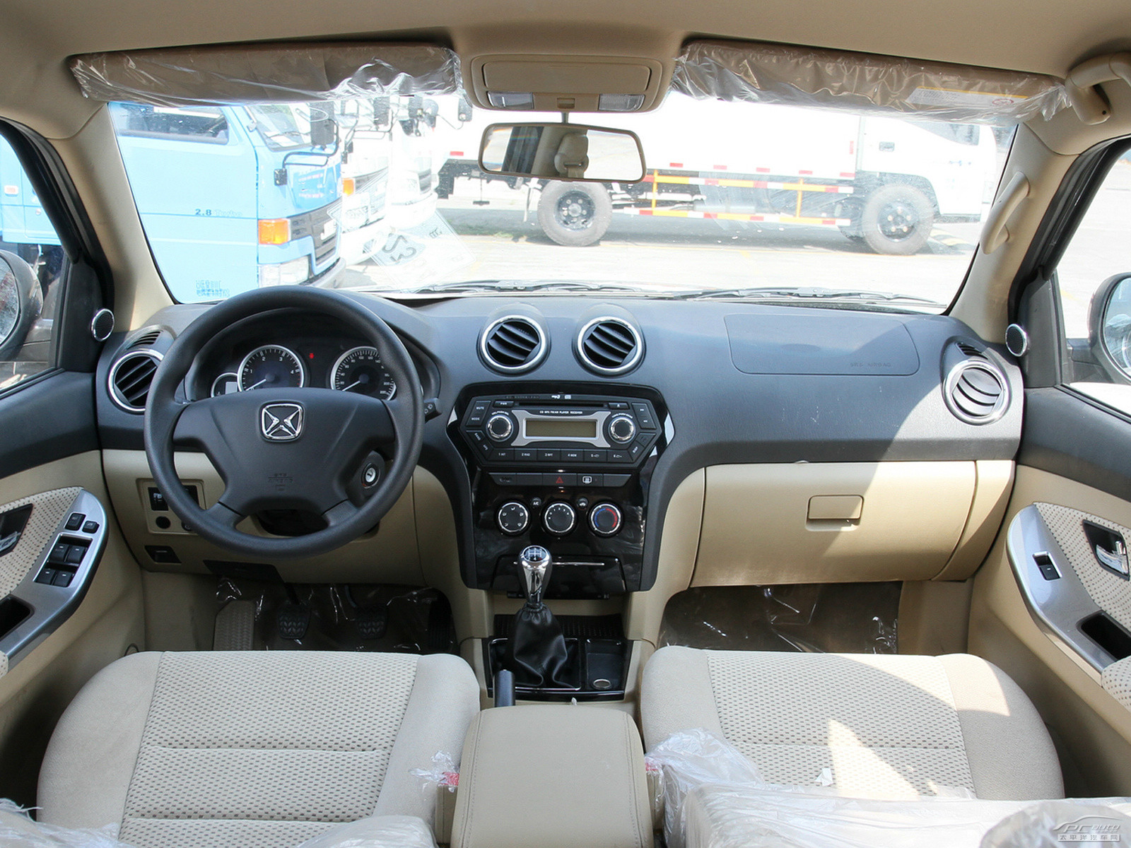 馭勝S350內(nèi)飾高清大圖