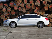 2013款 2.3L 自動豪華型 2013款 2.3L 自動豪華型