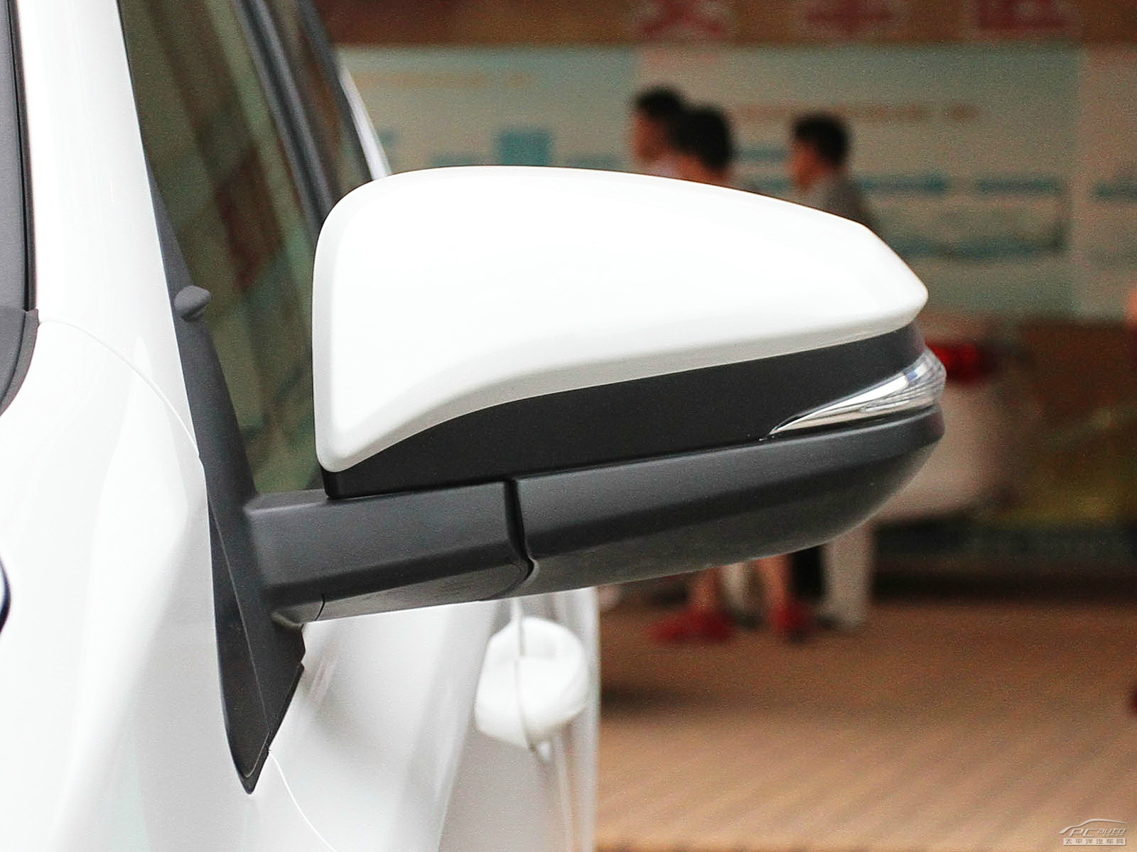 RAV4榮放外觀高清大圖