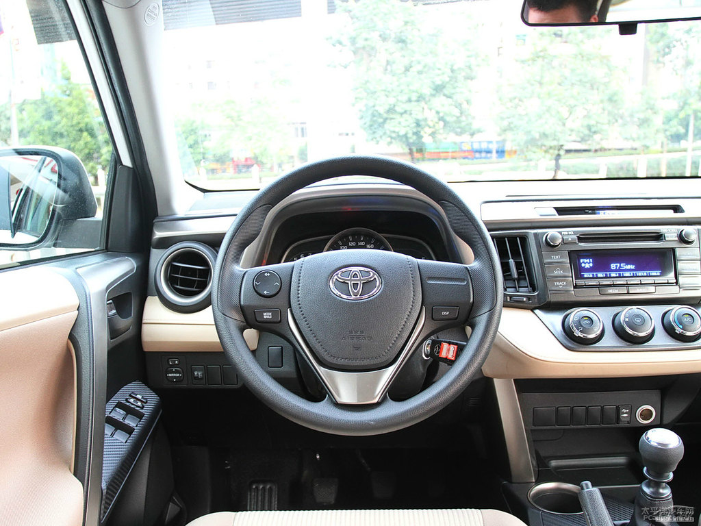 超級白RAV4榮放中控內飾圖片