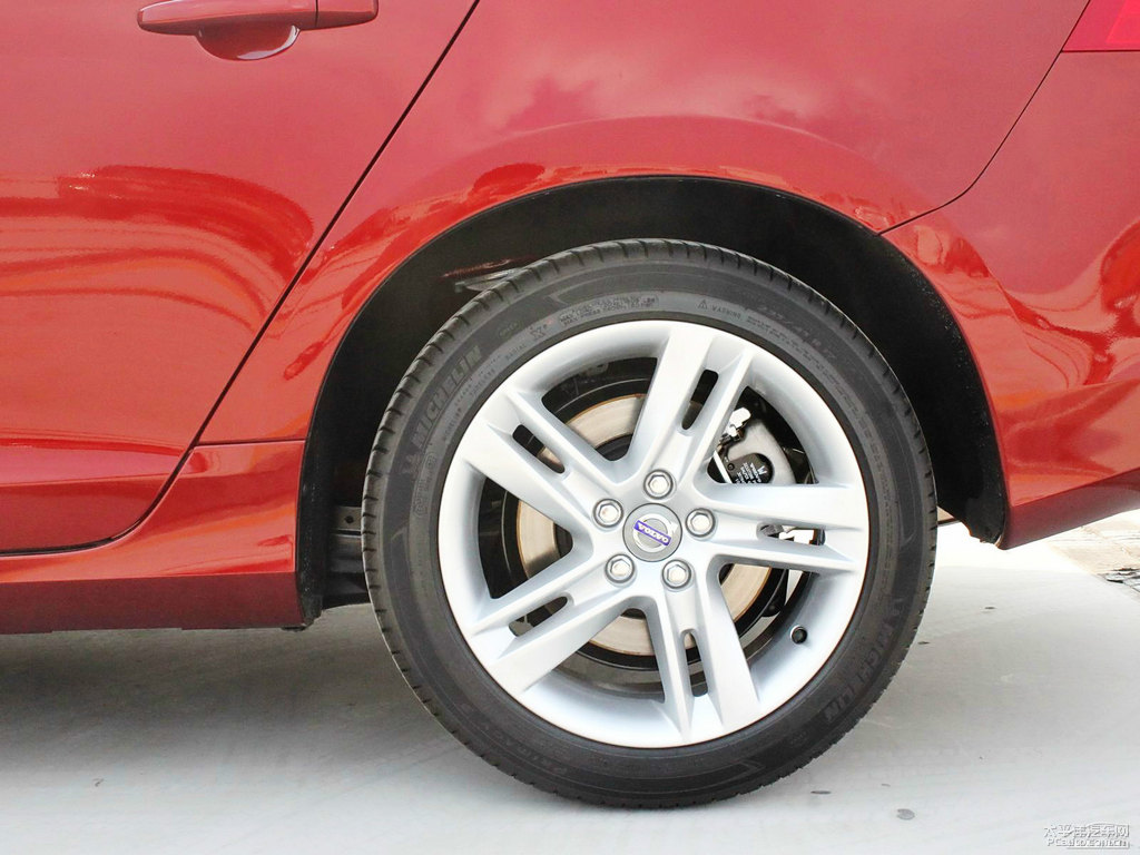 沃爾沃V60車身外觀圖片