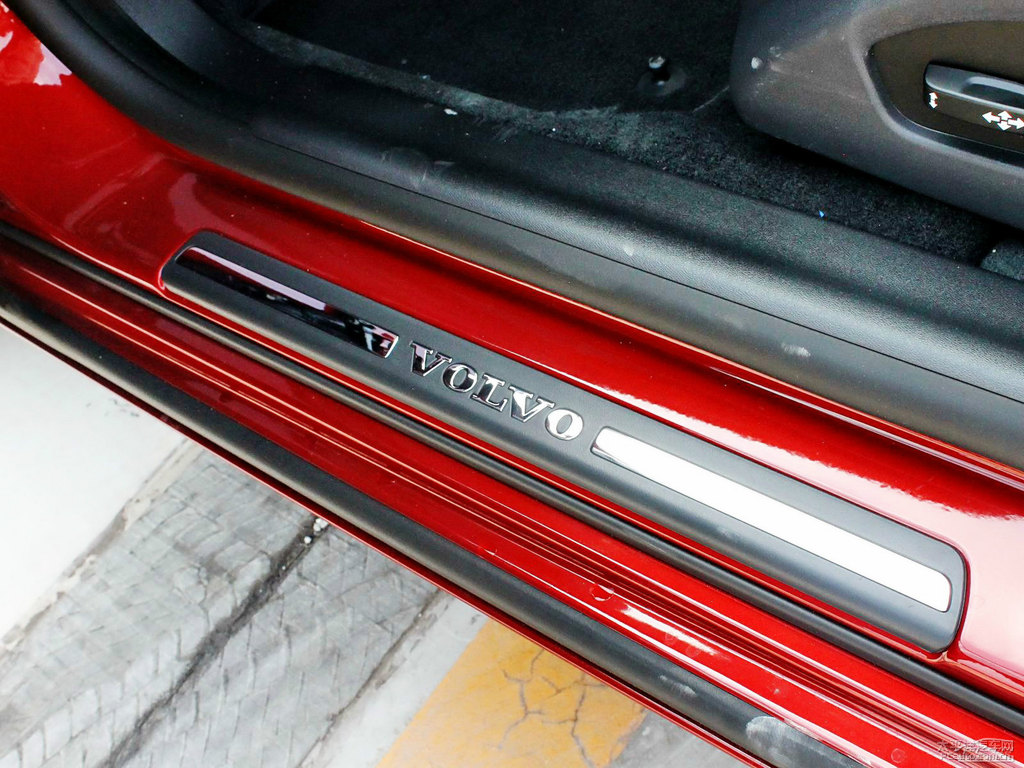 沃爾沃V60車(chē)廂內(nèi)飾圖片
