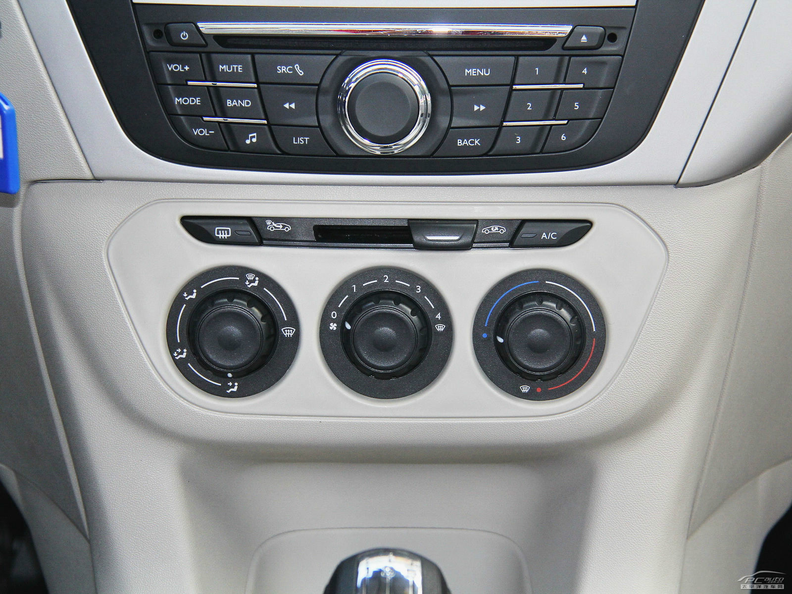 全新愛麗舍內(nèi)飾高清大圖