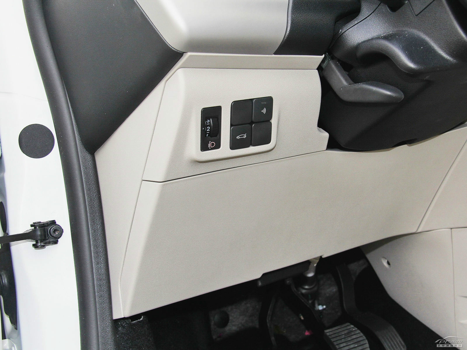 全新愛麗舍內(nèi)飾高清大圖