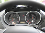 2013款 2.0L 手動兩驅(qū)都市精英型 2013款 2.0L 手動兩驅(qū)都市精英型