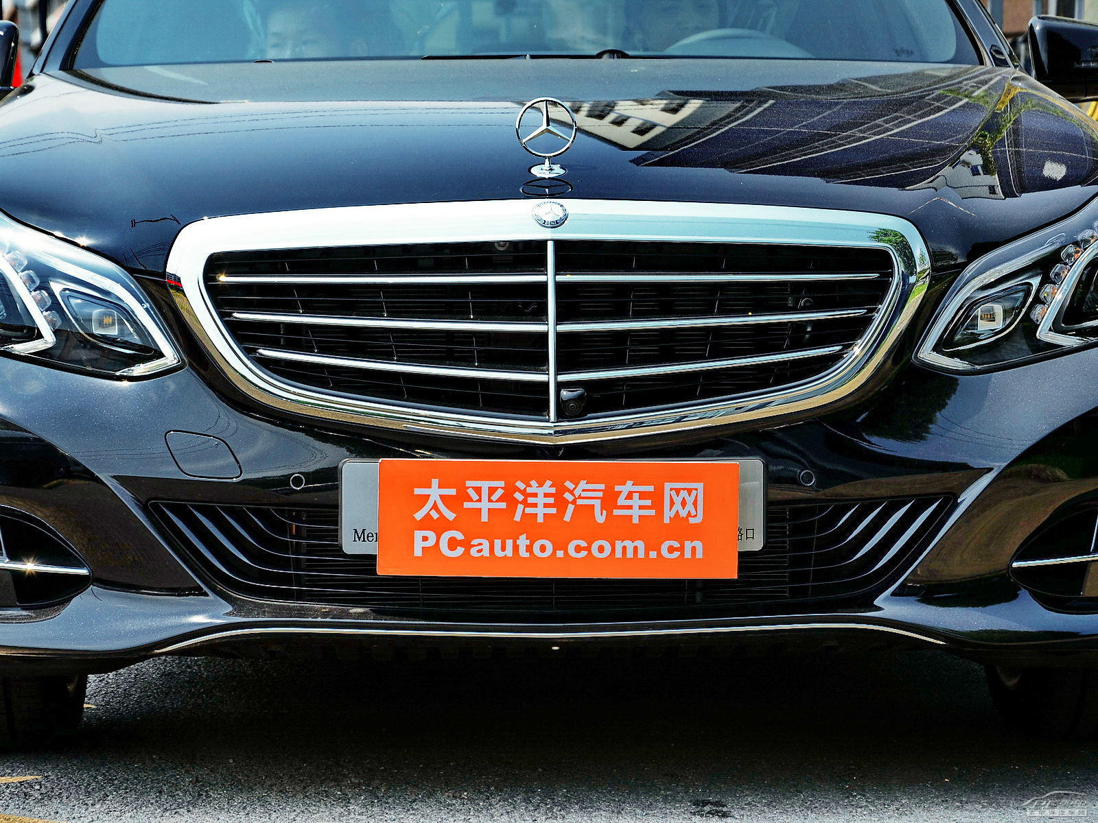 奔馳E級外觀高清大圖