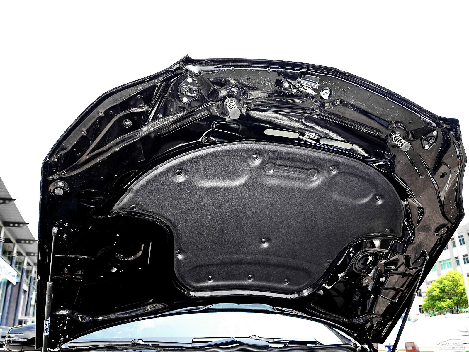 奔馳E級(jí)細(xì)節(jié)高清大圖