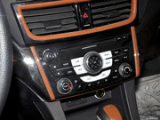 2013款 1.5L CVT 女性版 精英型 2013款 1.5L CVT 女性版 精英型
