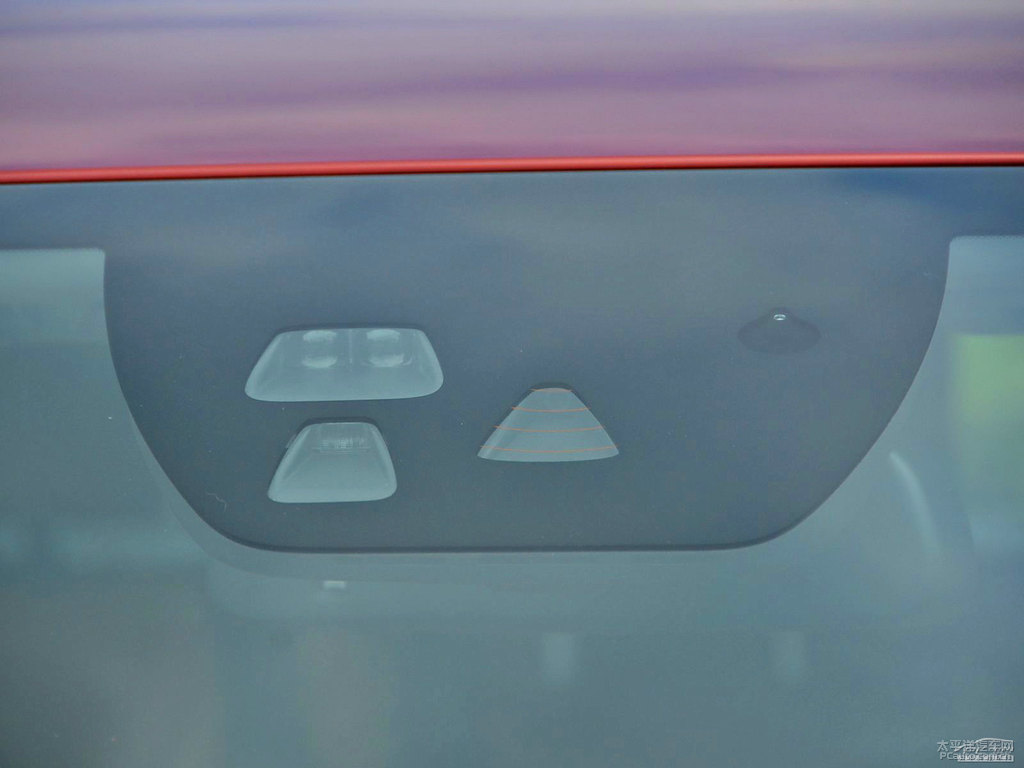 沃爾沃V60車尾外觀圖片