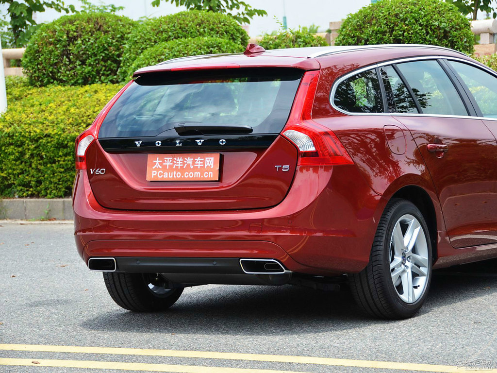 沃爾沃V60車尾外觀圖片