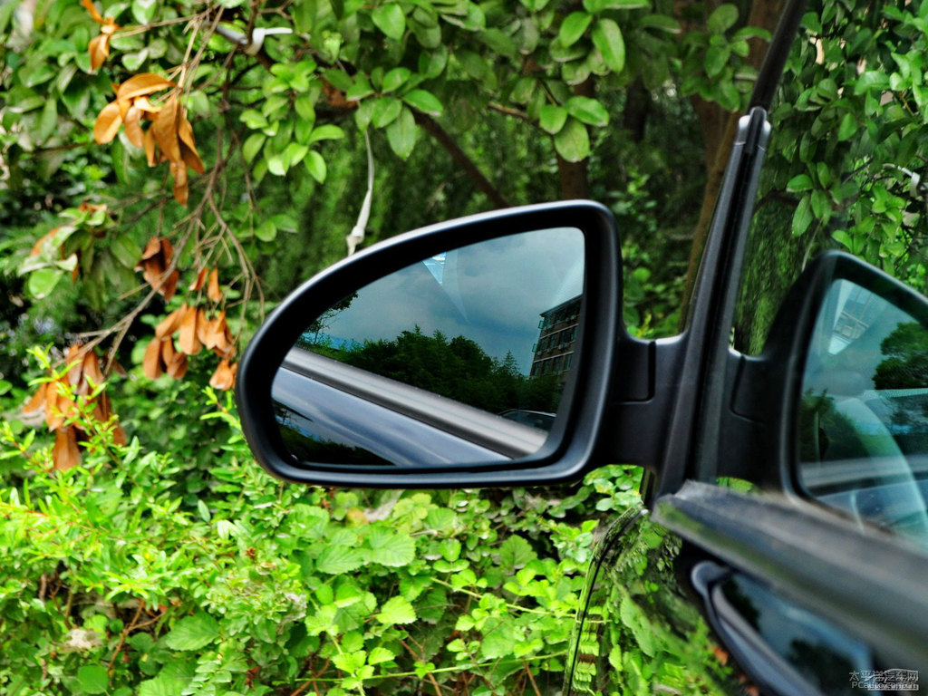 ɫsmart fortwo܇^DƬ