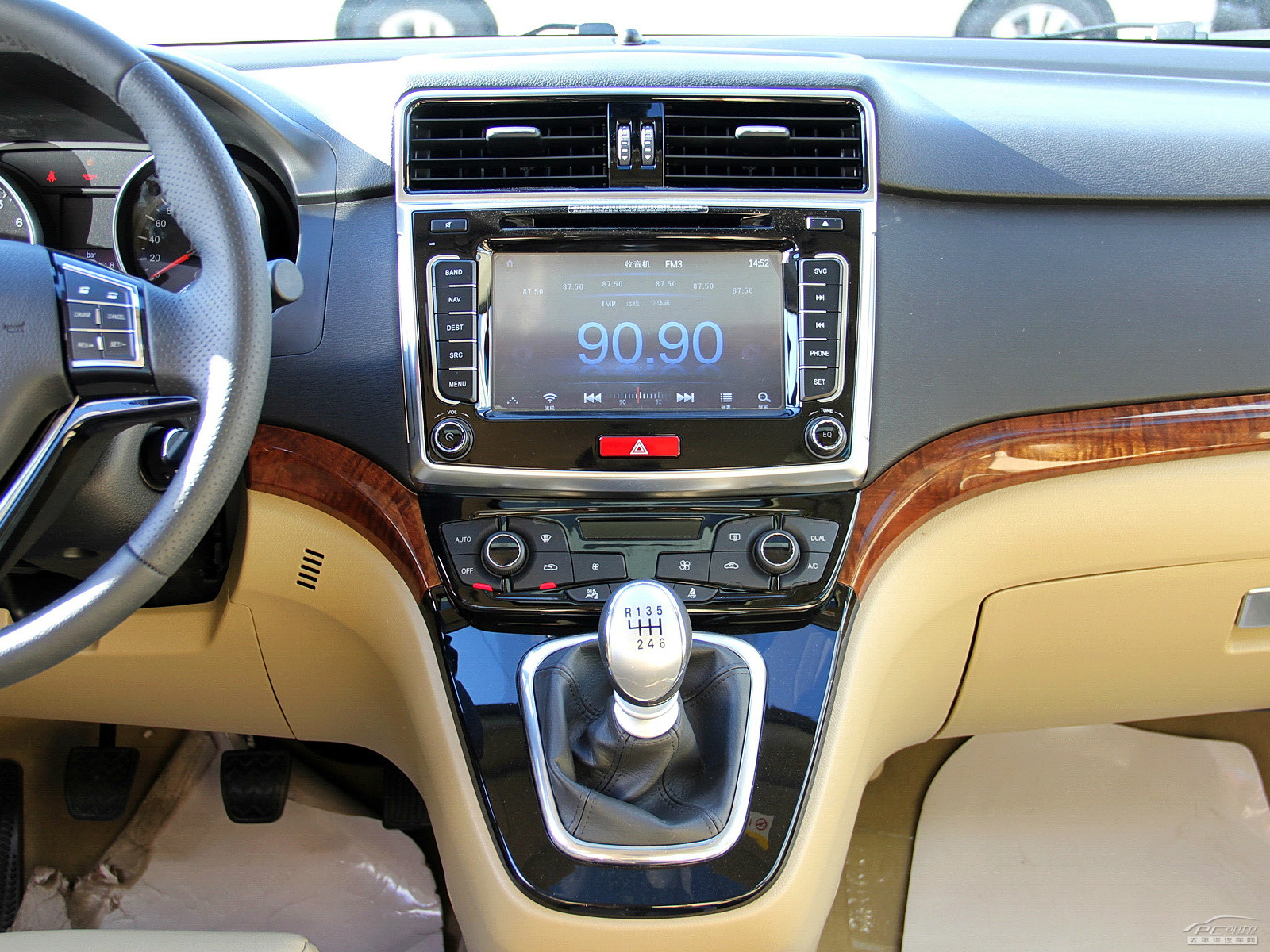 哈弗H6內(nèi)飾高清大圖