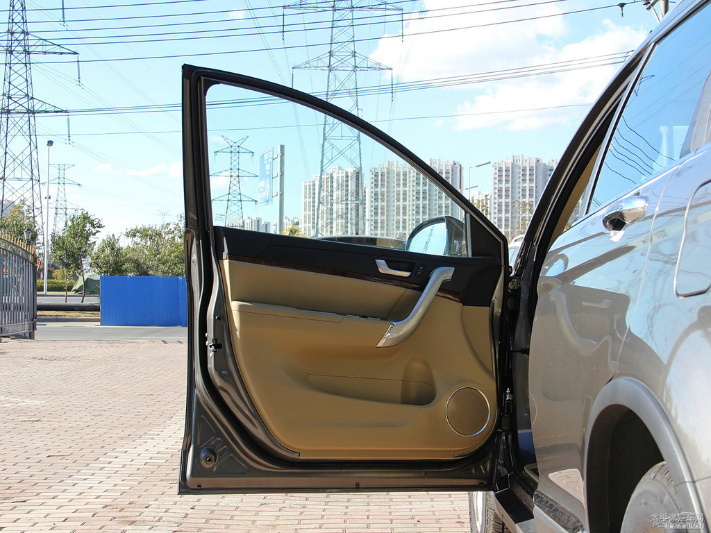摩登灰哈弗H6車廂內(nèi)飾圖片
