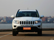 2014款 2.4L 四驅(qū)豪華版 2014款 2.4L 四驅(qū)豪華版