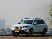 2014款 2.4L 四驅(qū)豪華版 2014款 2.4L 四驅(qū)豪華版