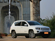 2014款 2.4L 四驅(qū)豪華版 2014款 2.4L 四驅(qū)豪華版