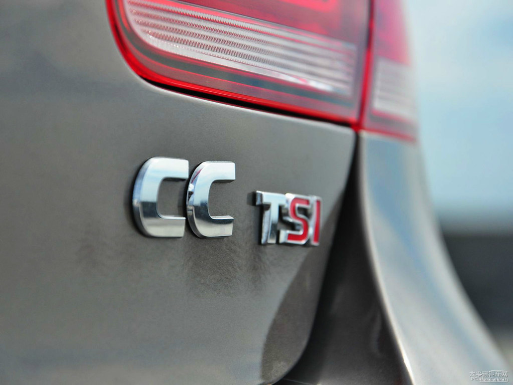 開羅金大眾CC車尾外觀圖片