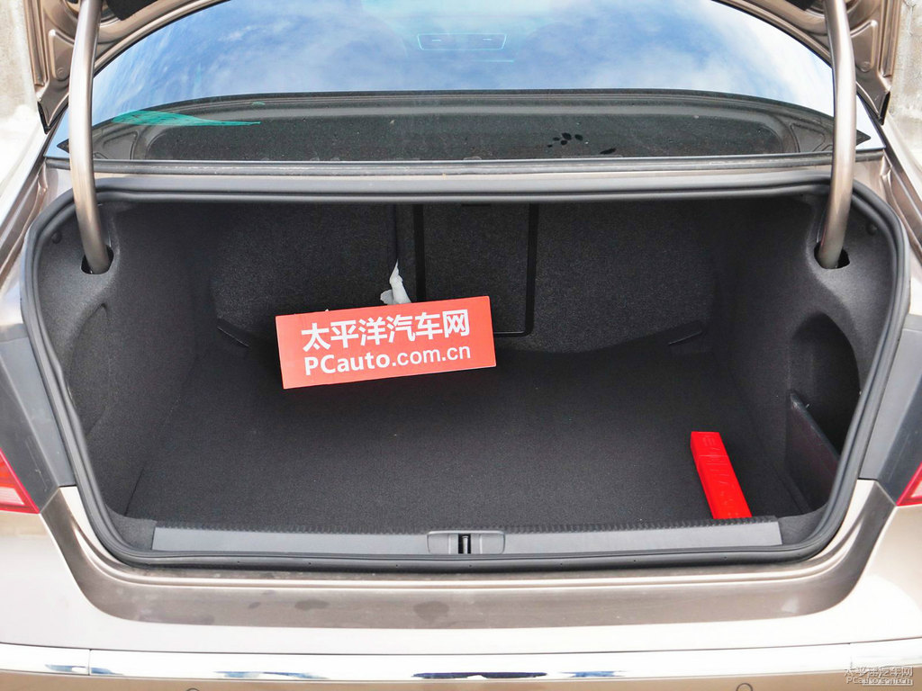 開羅金大眾CC后備廂空間圖片
