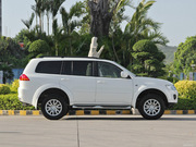 2013款 3.0L 自動(dòng)兩驅(qū)豪華型 2013款 3.0L 自動(dòng)兩驅(qū)豪華型