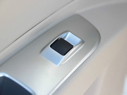 2013款 3.0L 自動兩驅(qū)豪華型 2013款 3.0L 自動兩驅(qū)豪華型