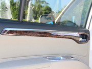 2013款 3.0L 自動兩驅(qū)豪華型 2013款 3.0L 自動兩驅(qū)豪華型